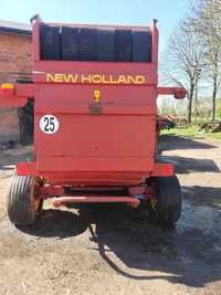 Prasa New Holland 648