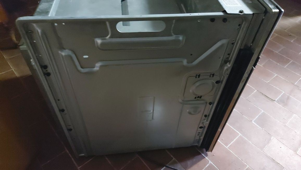 Oportunidade única!!Forno Zanussi espetacular,tem grelha  como novo.