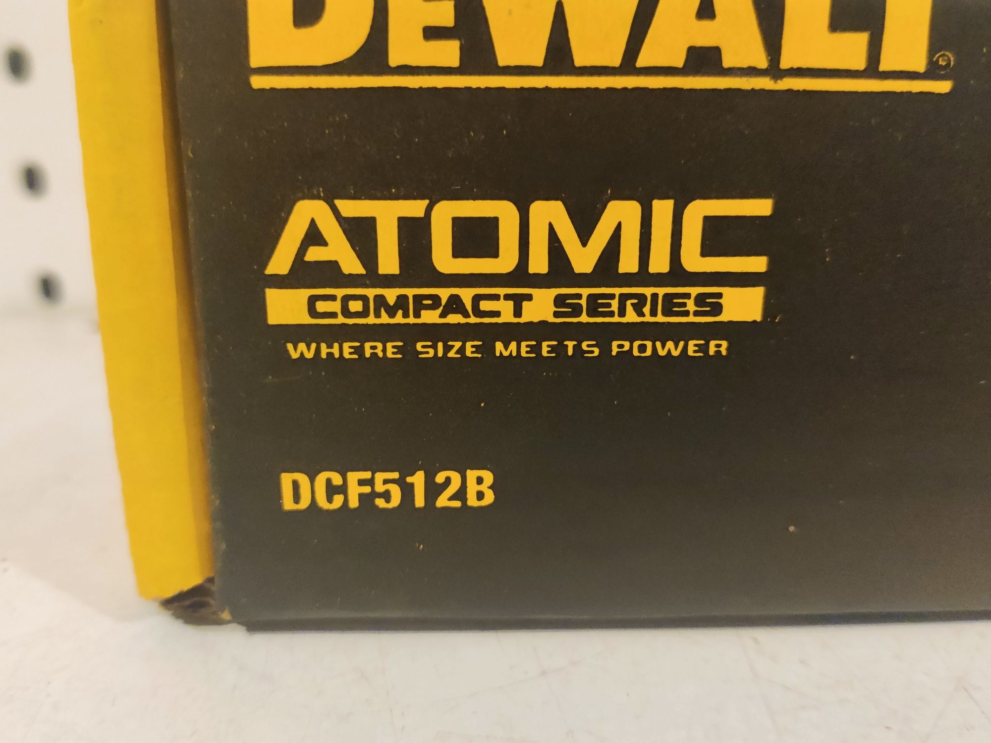 DeWalt DCF 512 20V Max Atomic угловой гайковерт 1/2" Оригинал США
