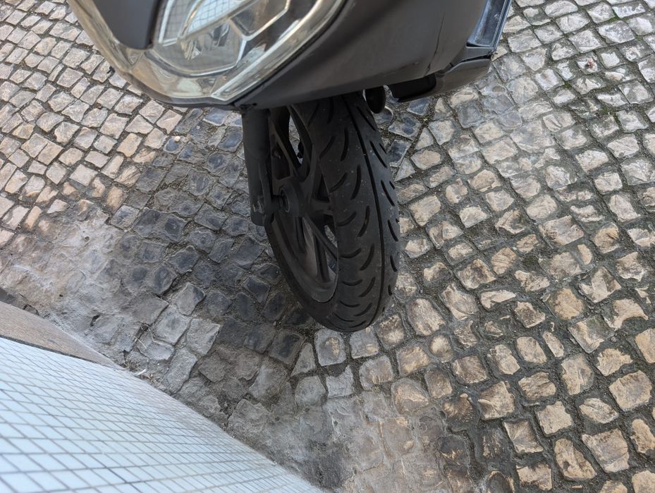 Honda PCX 2019 pronta para o trabalho.