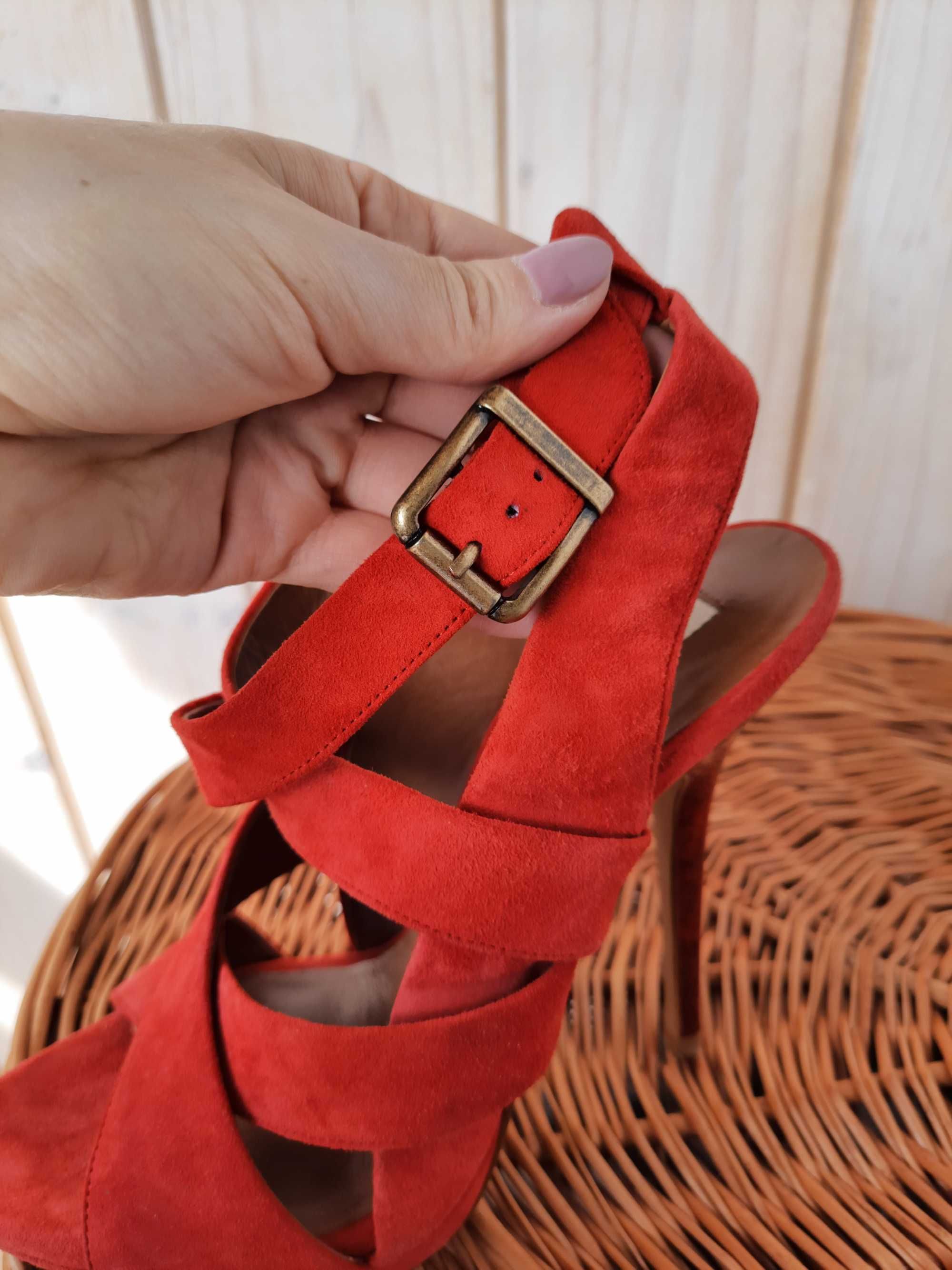 Czerwone sandałki na szpilce ZARA rozm 40 buty na obcasie, szpilki