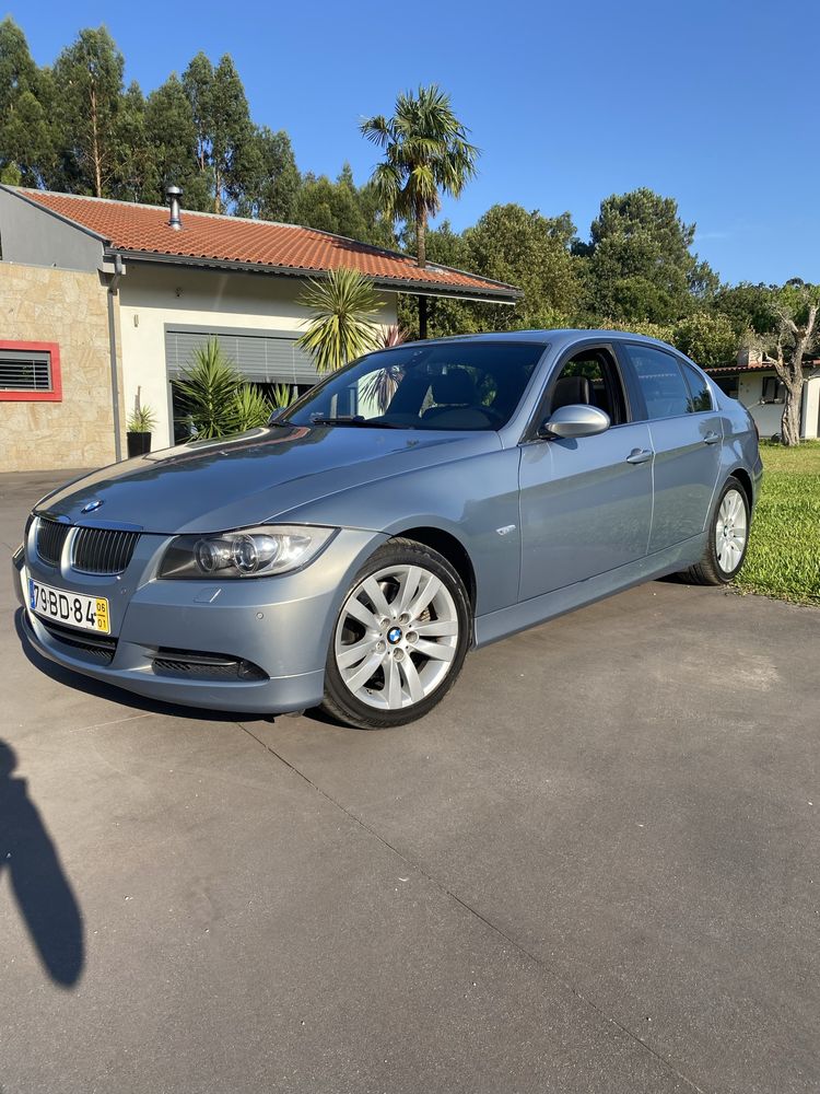 BMW 330XD 3.0 • VENDO ou TROCO •Ótimo estado!