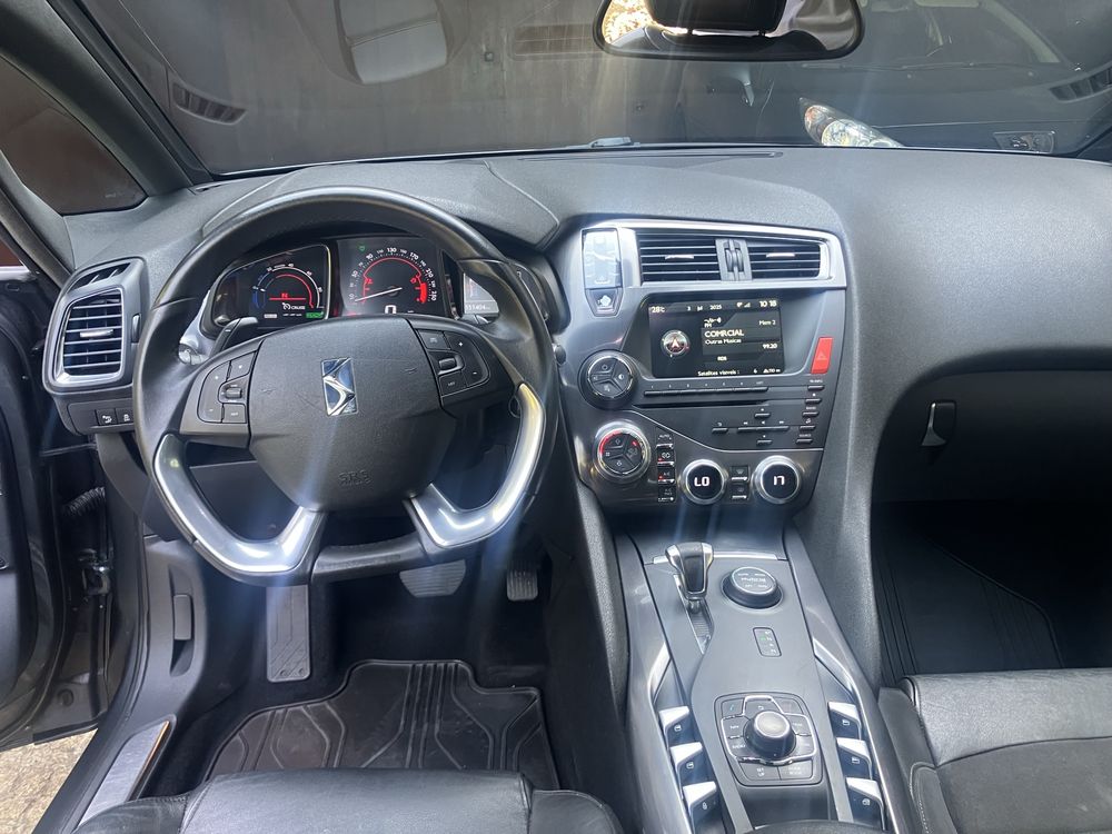 Vendo Citroen DS5 2014 Diesel