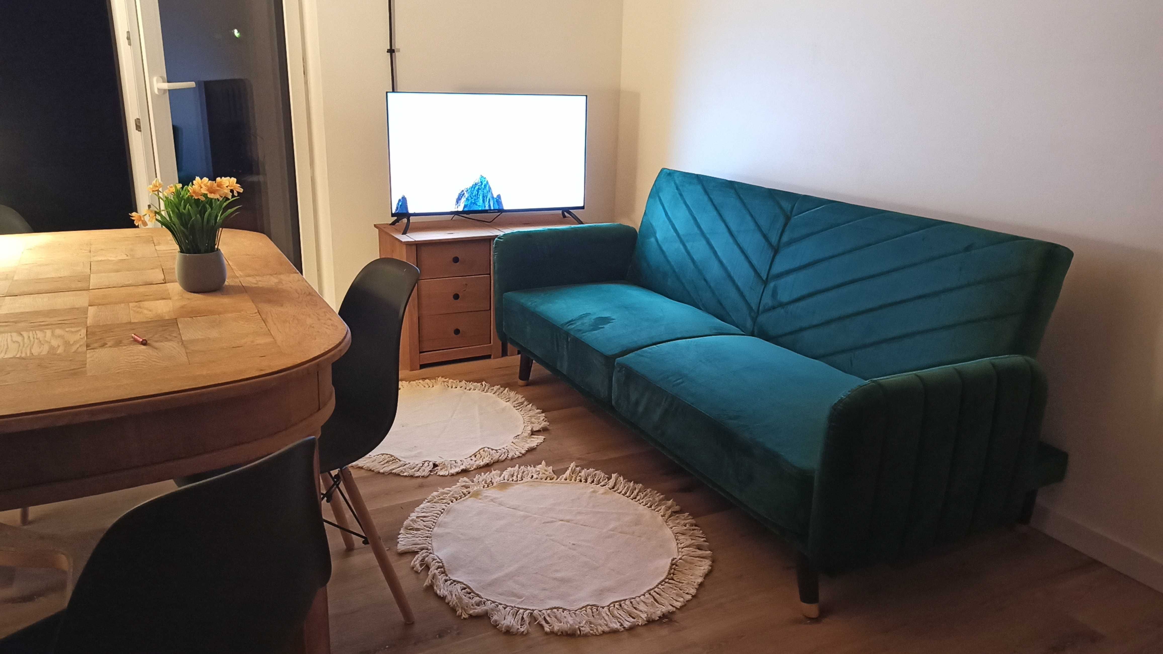 Nowy domek do 18 osób. Sauna, bania z jacuzzi. 90 km od W-wy.