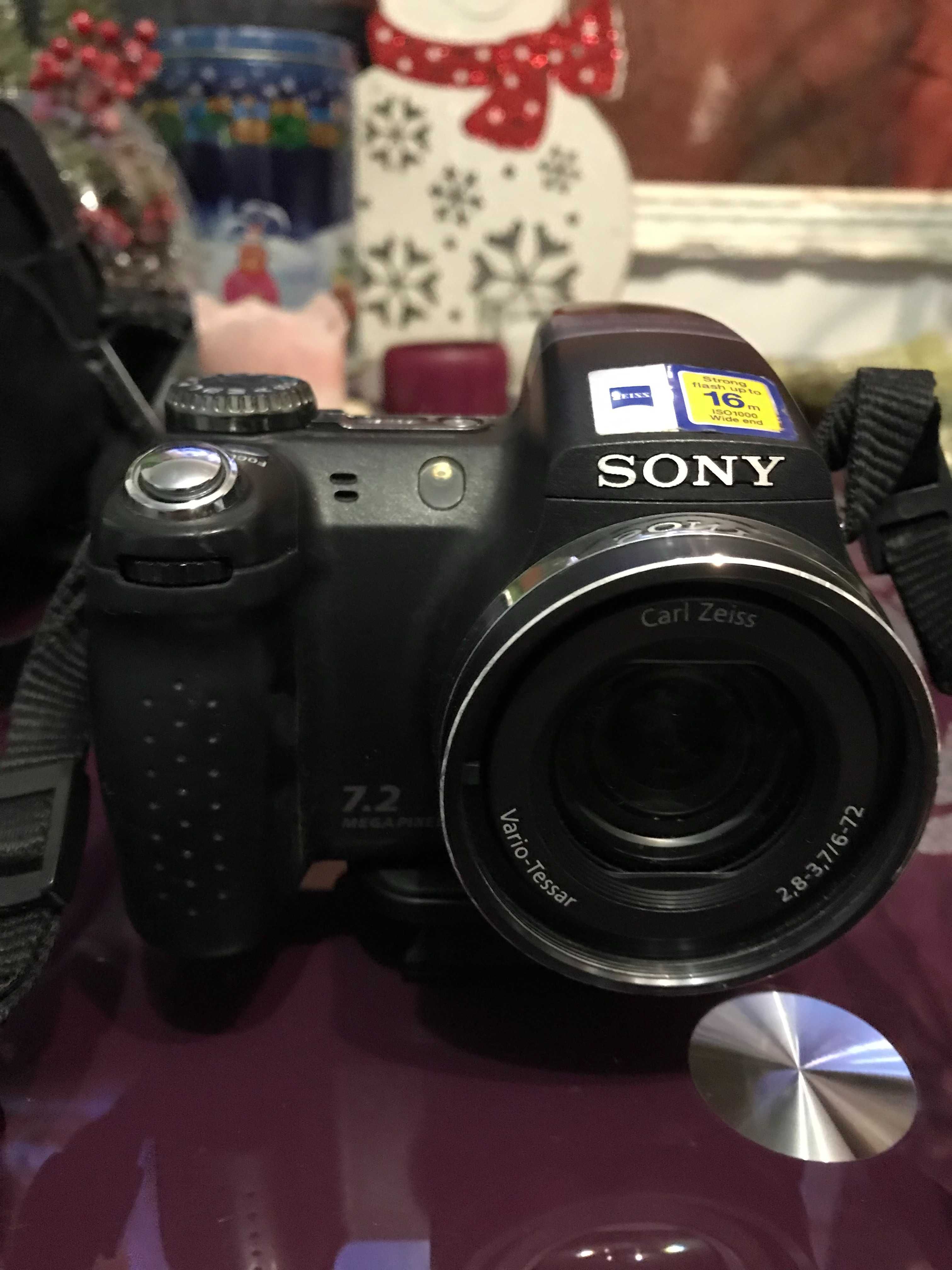 цифровий фотоапарат SONY