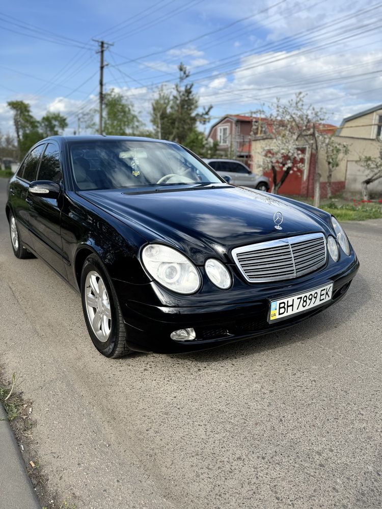 Продам Mercedes-Benz E-Class 2003 Автомат