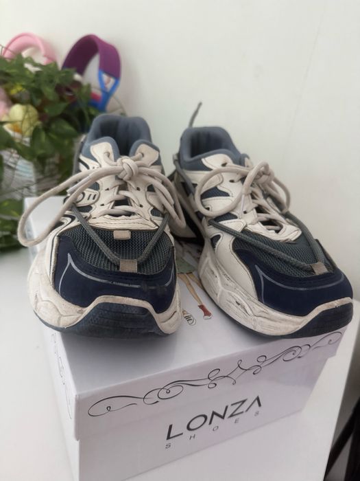 Кроссовки lonza модель sopra 38 размер