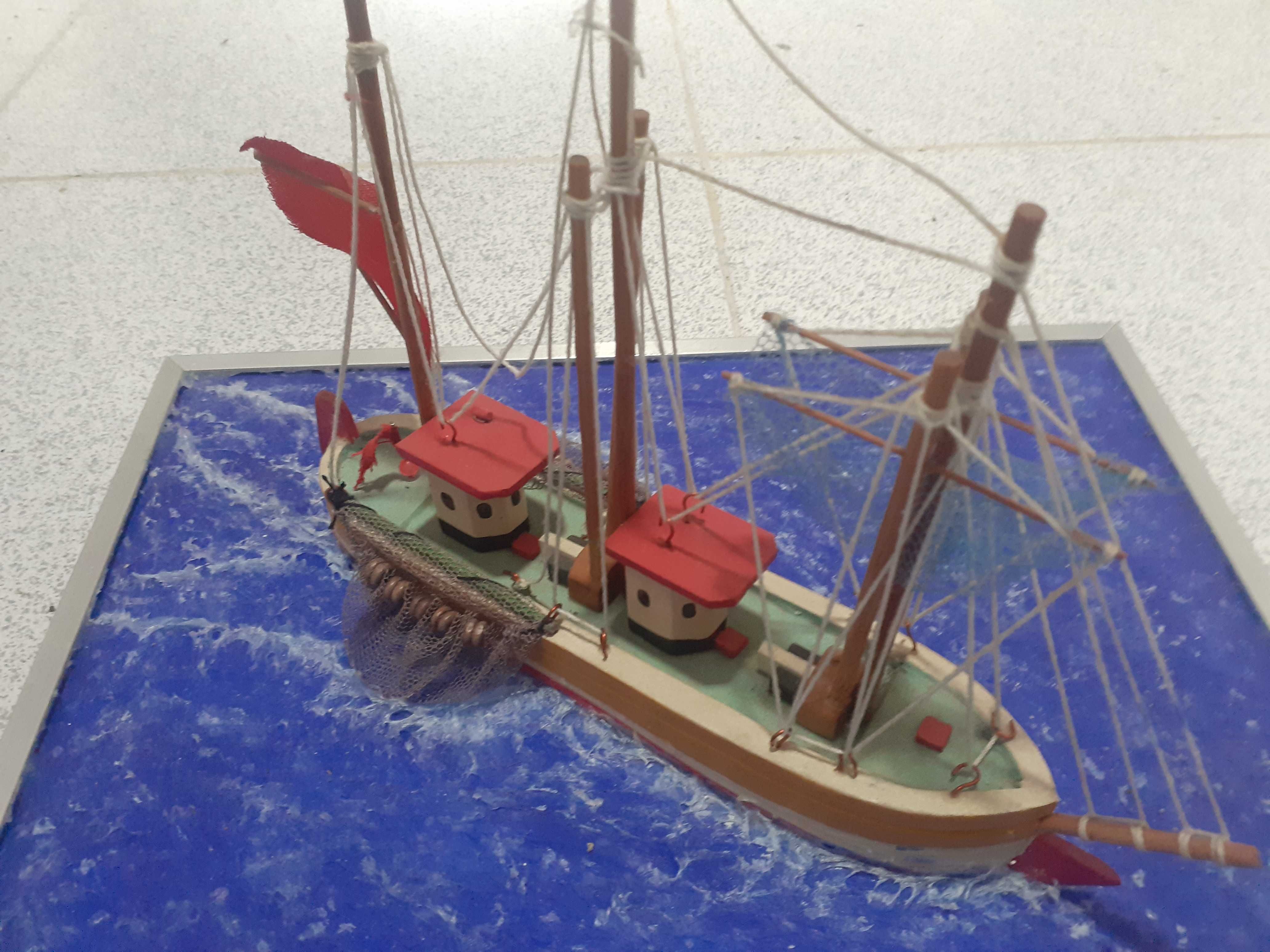 Diorama barco de pesca