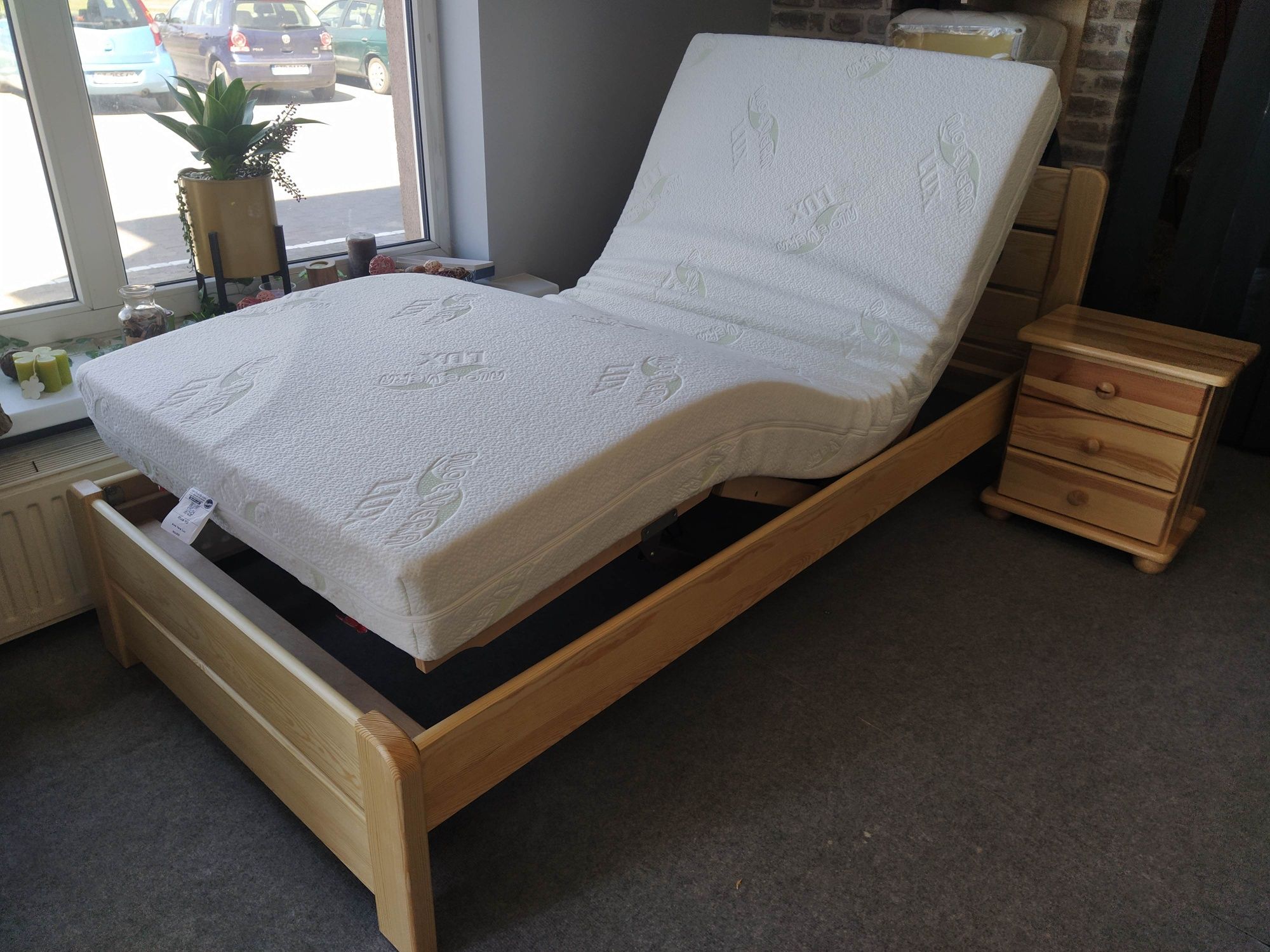 Nowe łóżko na pilot z materacem lateksowym 90x200