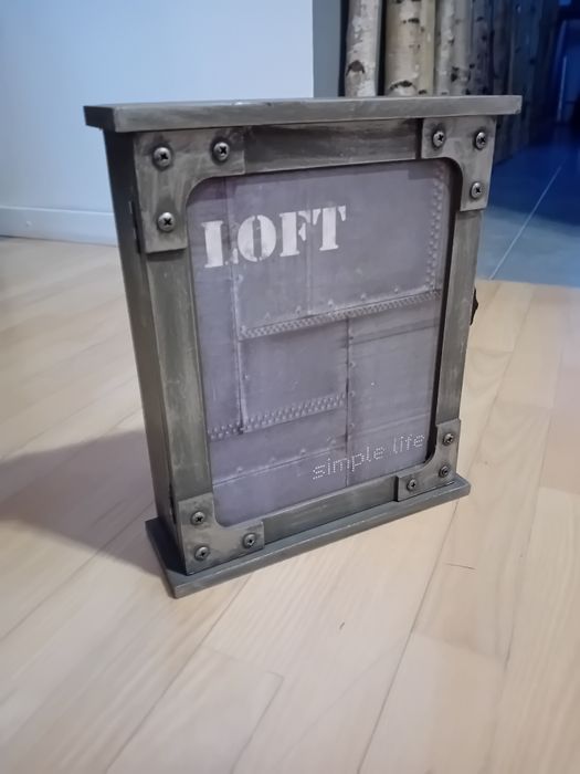 Skrzynka na klucze Drewniana nowa