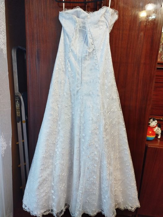 Продаю своє весільне плаття