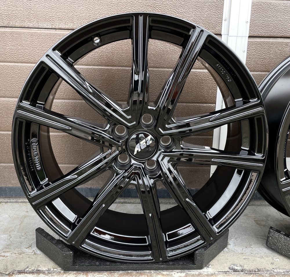4x felgi aluminiowe Czarne 5x108 r19 et42 7,5J Alufelgi AEZ Oryginał