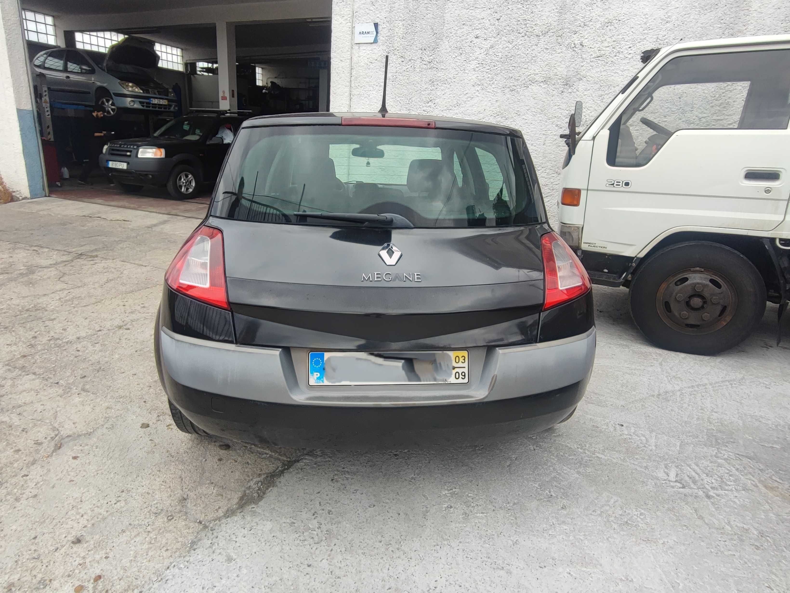 Megane 1..5 gasoleo , aceito troca por moto