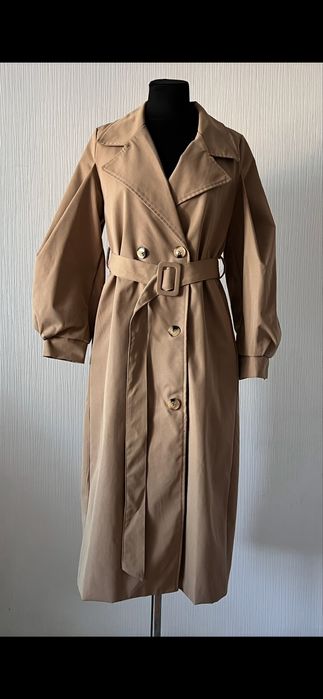 Тренч дуже гарного качества ткань плотная