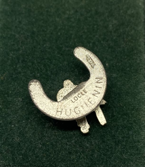 Серебряный значок 925 проба