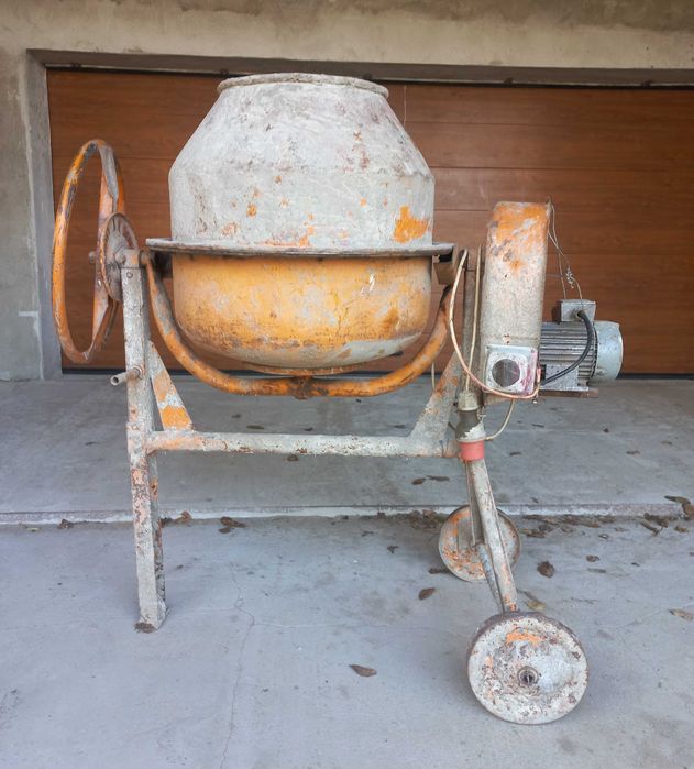 Sprzedam betoniarke 160l
