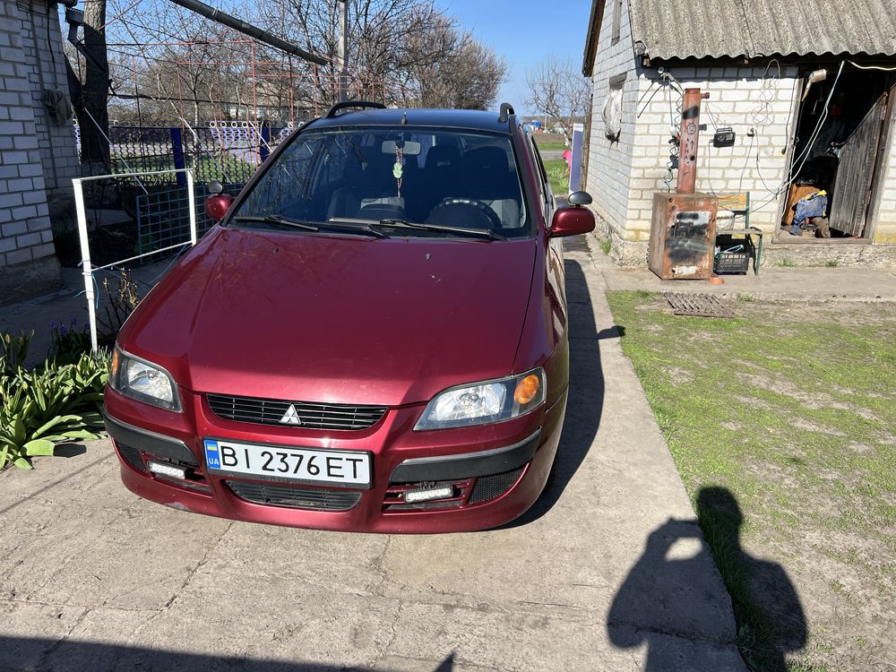 Mitsubishi Space Star 2003 року