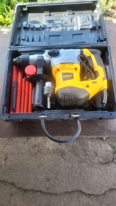 Продам электроинструмент.