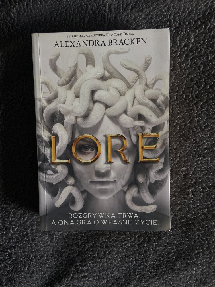 Książka "Lore"