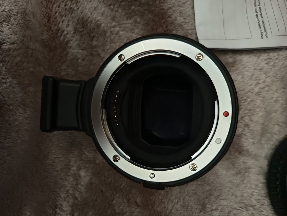 Adapter Neewer NW-EF-EOSR AF do Canon EF na EOS R