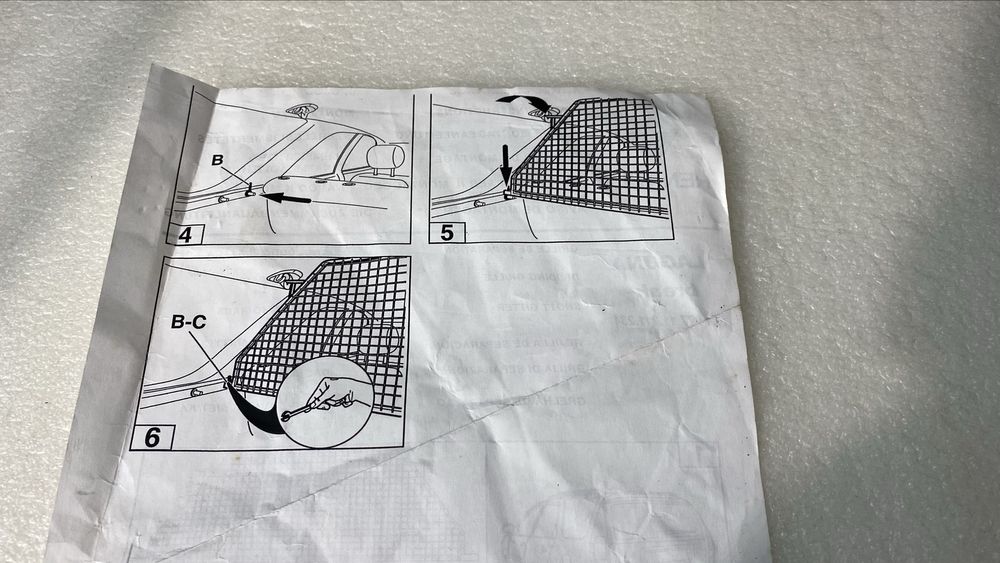 Grade de proteção para bagageira