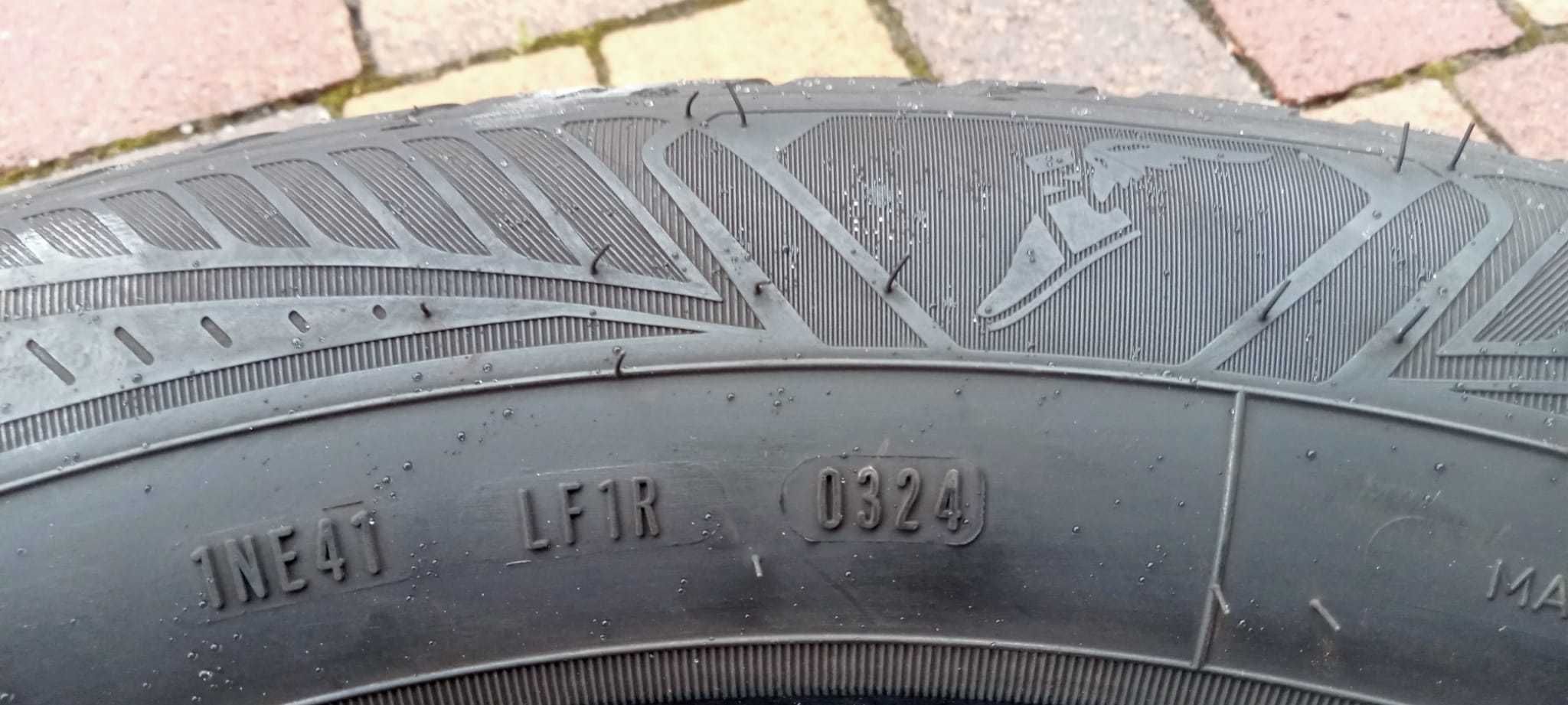 Opony  Goodyear 225 60 R17 4Seasons 2024 r. 2 szt.