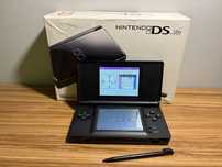 Konsola Nintendo DS Lite, oryginalne pudełko, ładowarka, gry