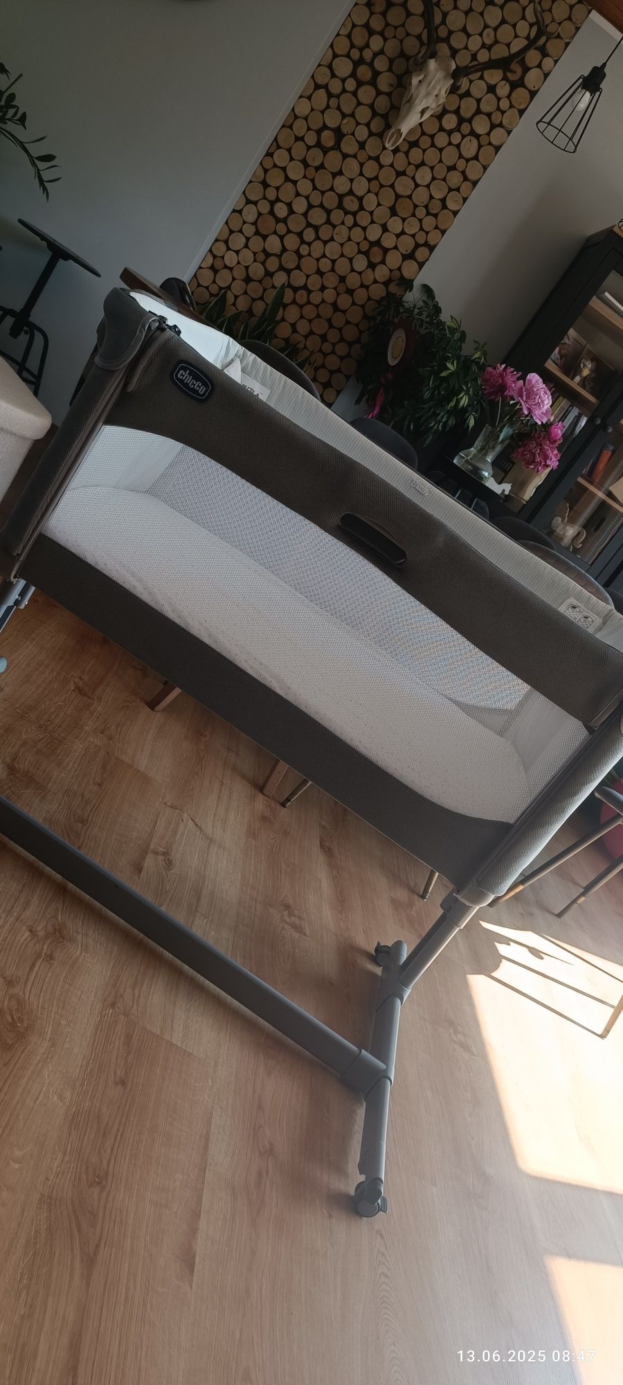 Łóżeczko Chicco next2me magic
