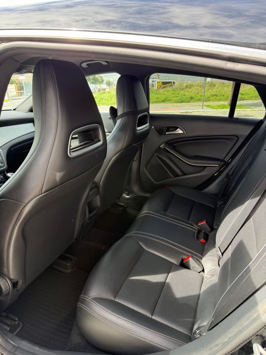 Mercedes-Benz CLA 180 d Shooting Brake