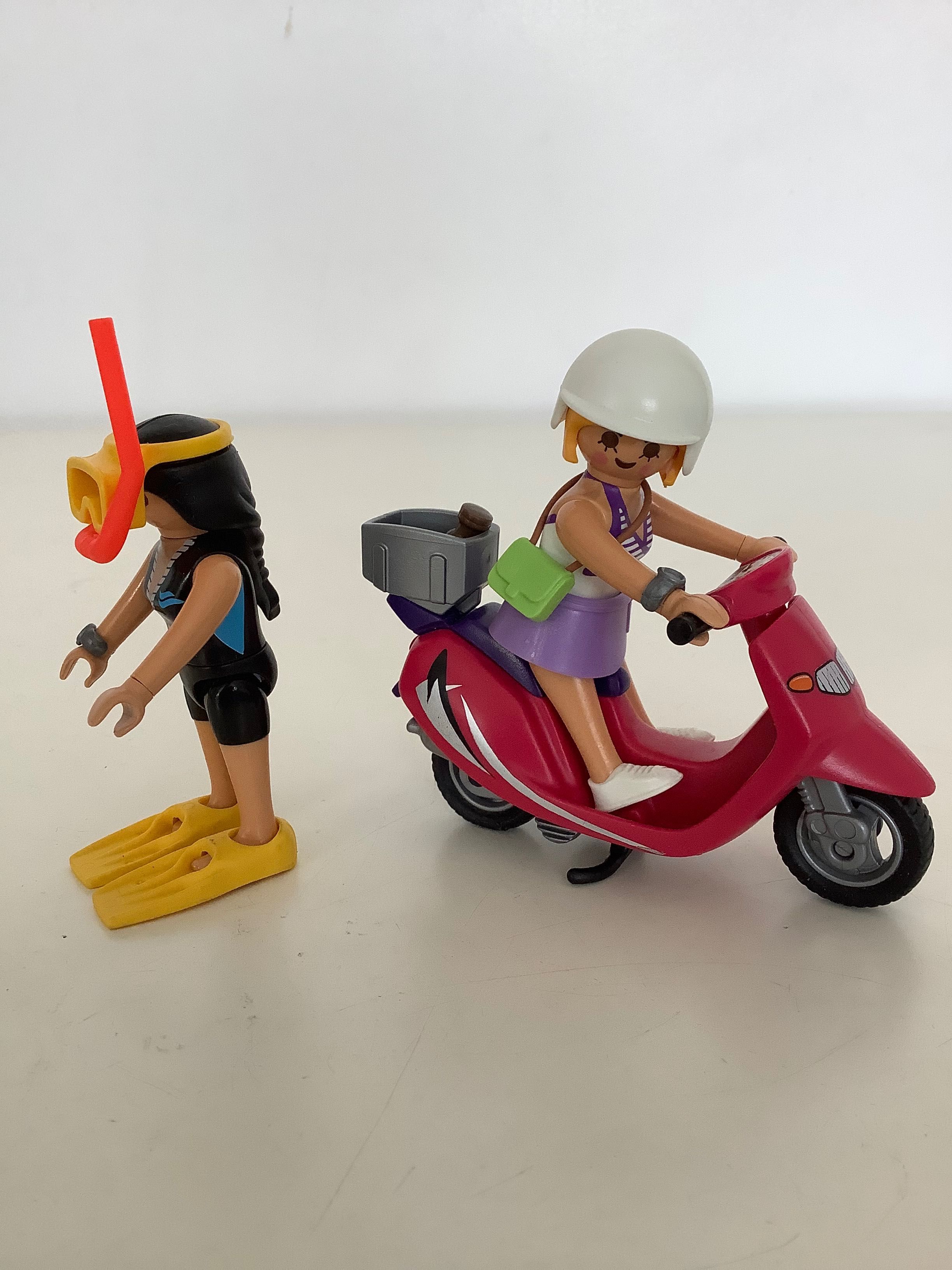 Playmobil- figurki dziewczyn z plaży
