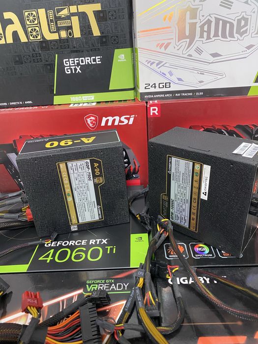 Блок живлення Chieftec APS-1000 w 80 bronze plus.