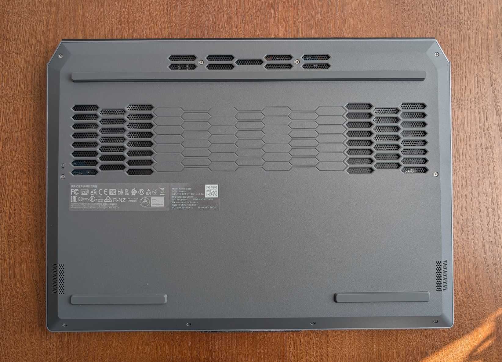 Lenovo LOQ 15IAX9 i5-12450HX/16GB/512SSD/RTX3050/144 Hz/W11/GW 12.2027
