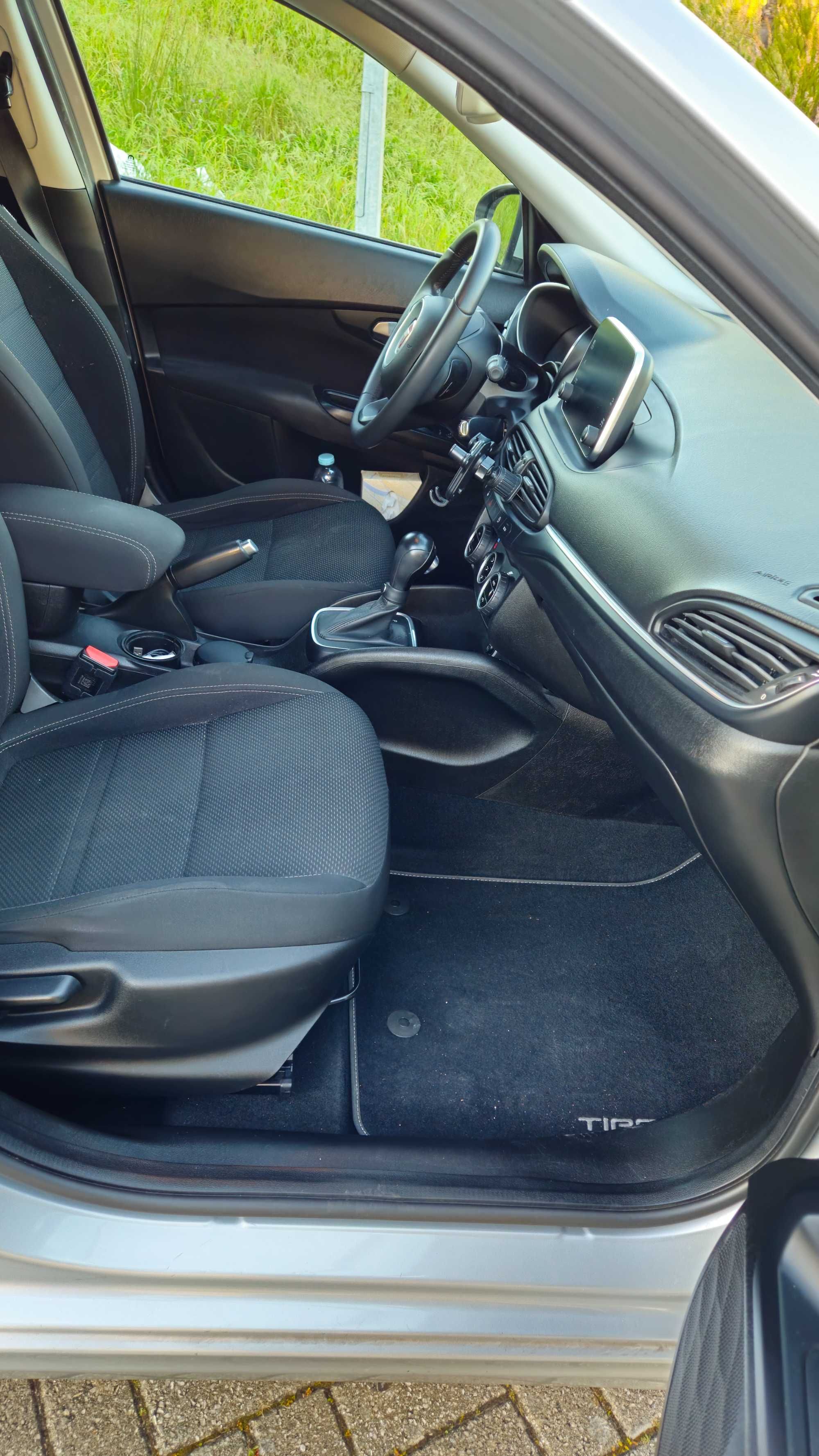 Fiat Tipo Station Wagon 1.6 M-Jet Lounge Tech J17 DCT
