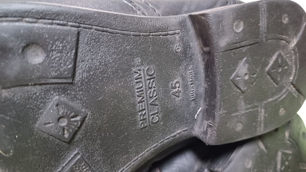 Продам мужские коженые сопожки 45р