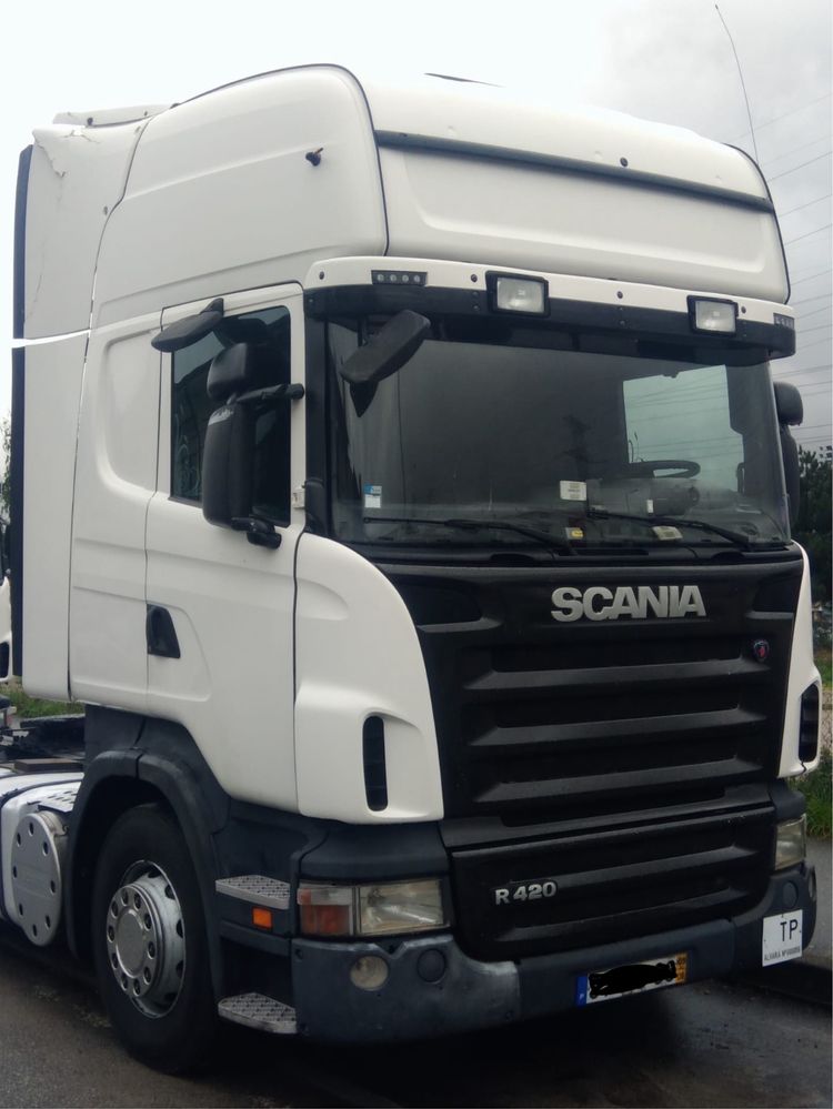 Scania Trator e Reboque