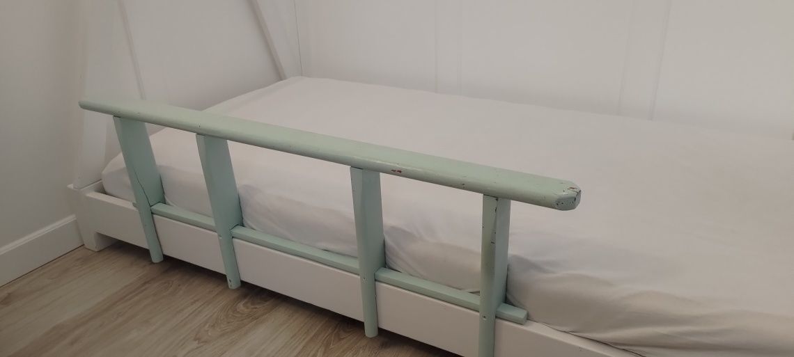 Łóżko tipi wraz z materacem i stelażem