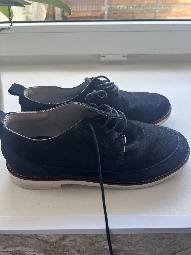 Продам туфлі доя хлопчика zara