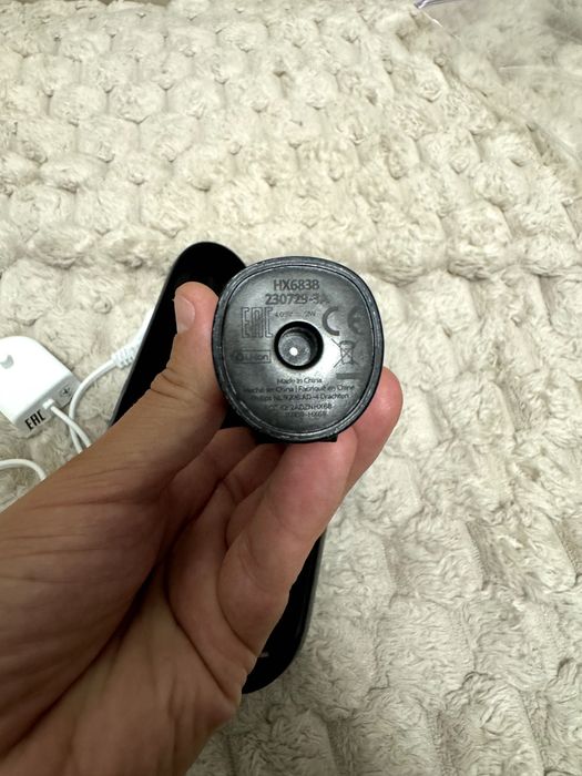 Електрична зубна щітка PHILIPS Sonicare HX6830/53 Protective 115 7