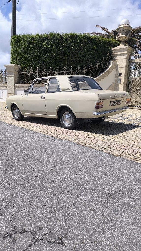 Ford Cortina Mk2