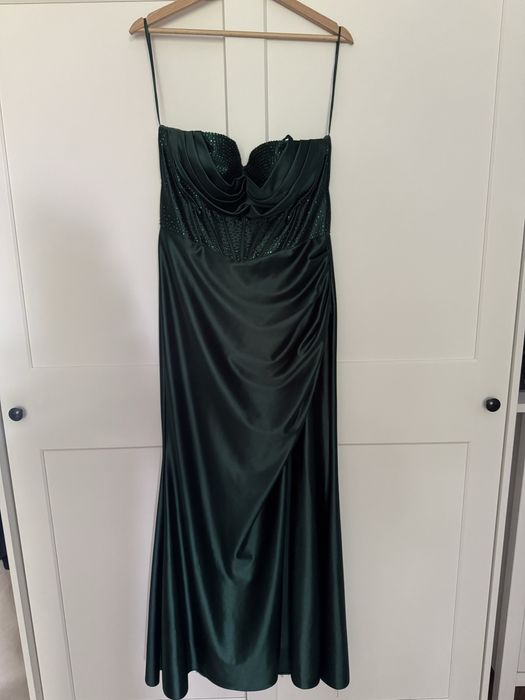 Sukienka studniówkowa