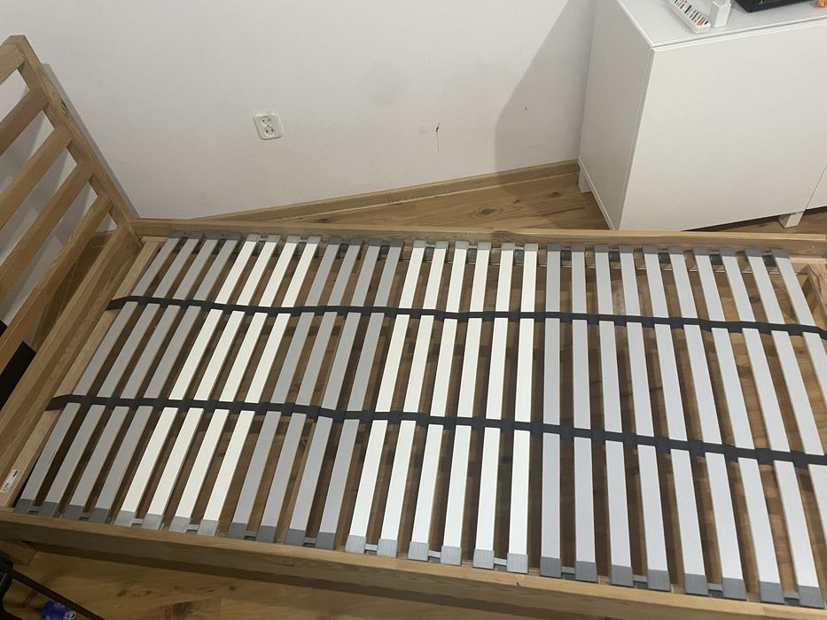 Łóżko mlodziezowe 100x200 z Nowym materacem