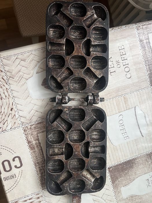 Продам сковородку-орешницу