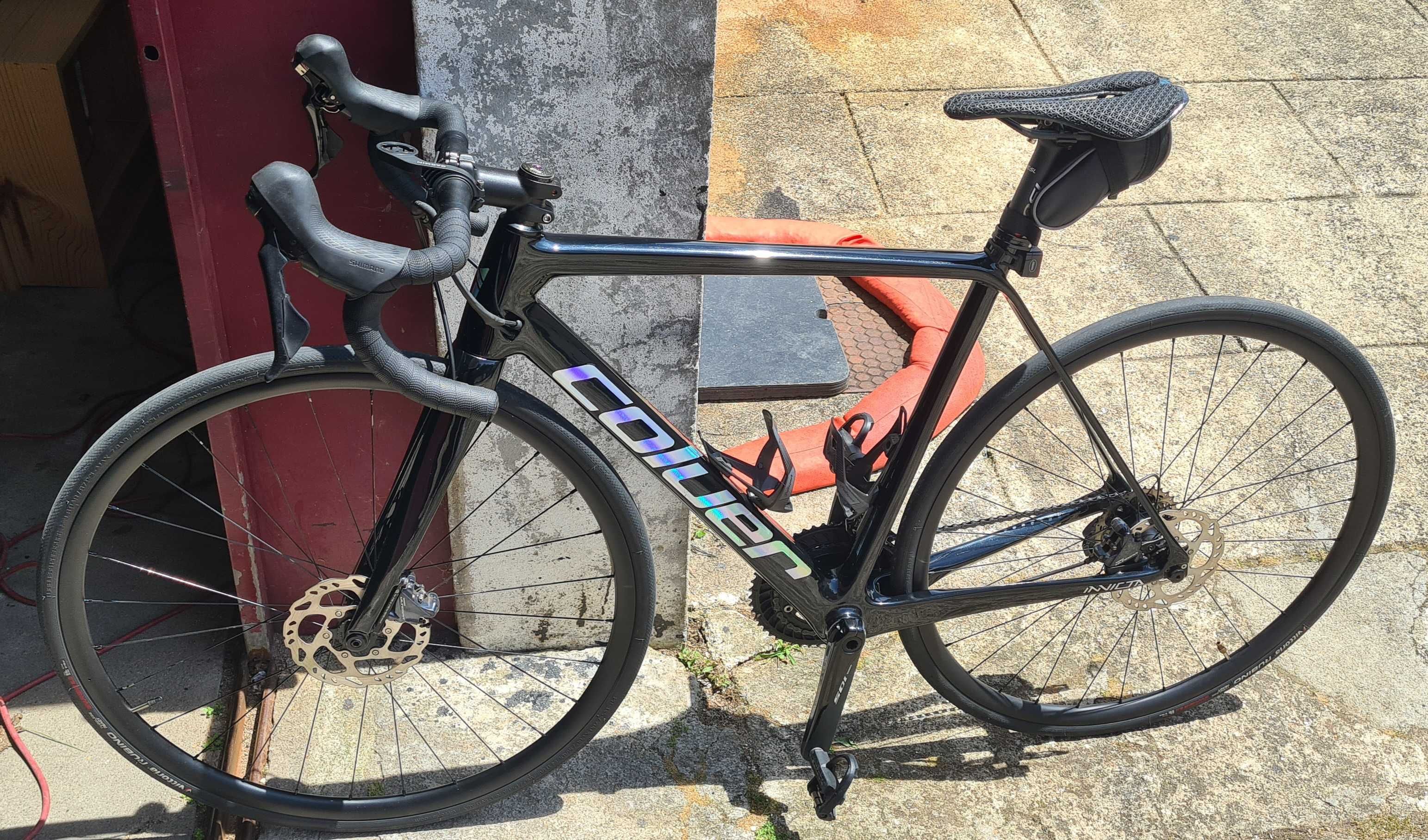 Coluer invicta disc