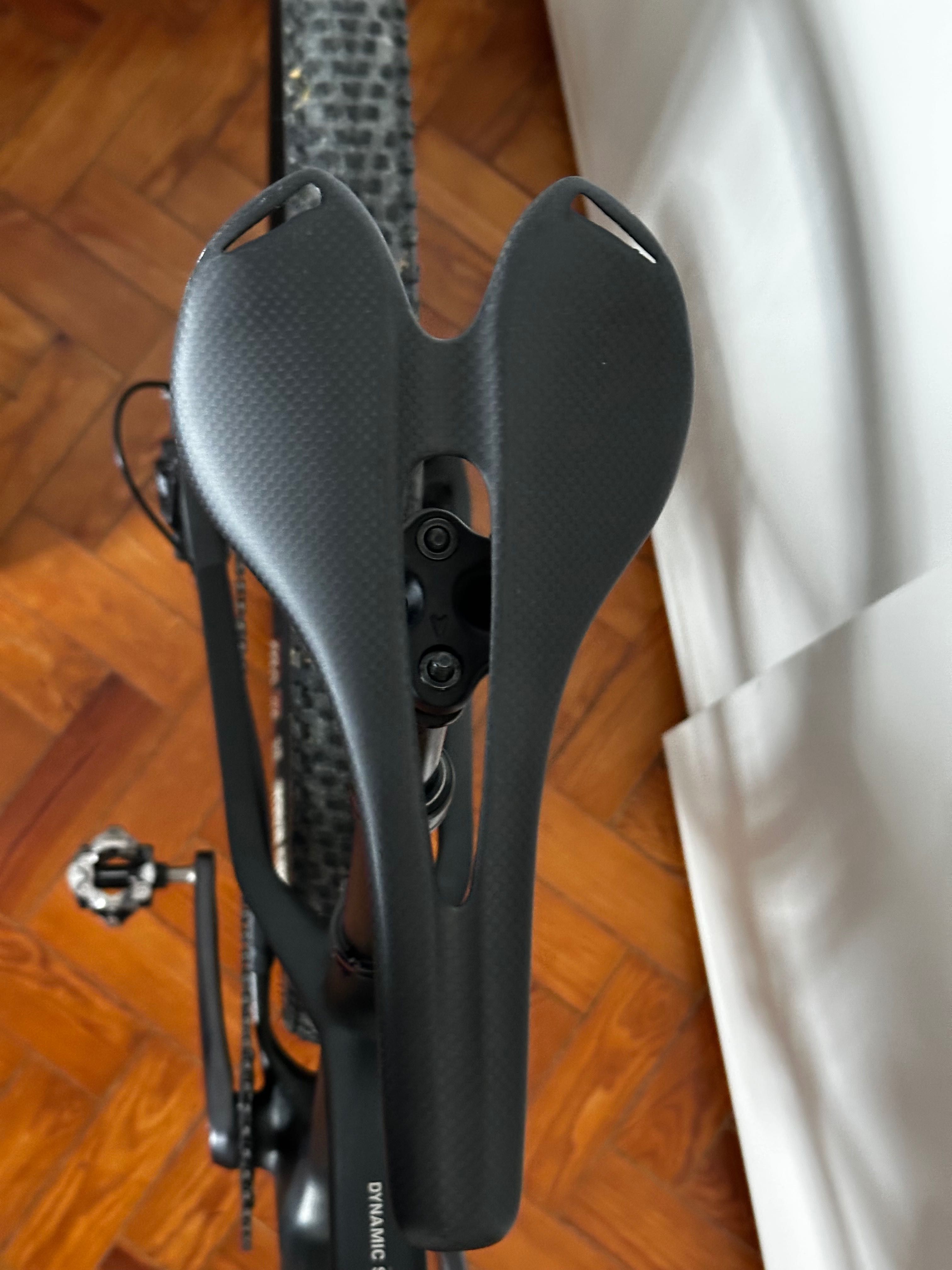 Selim Bicicleta em Carbono
