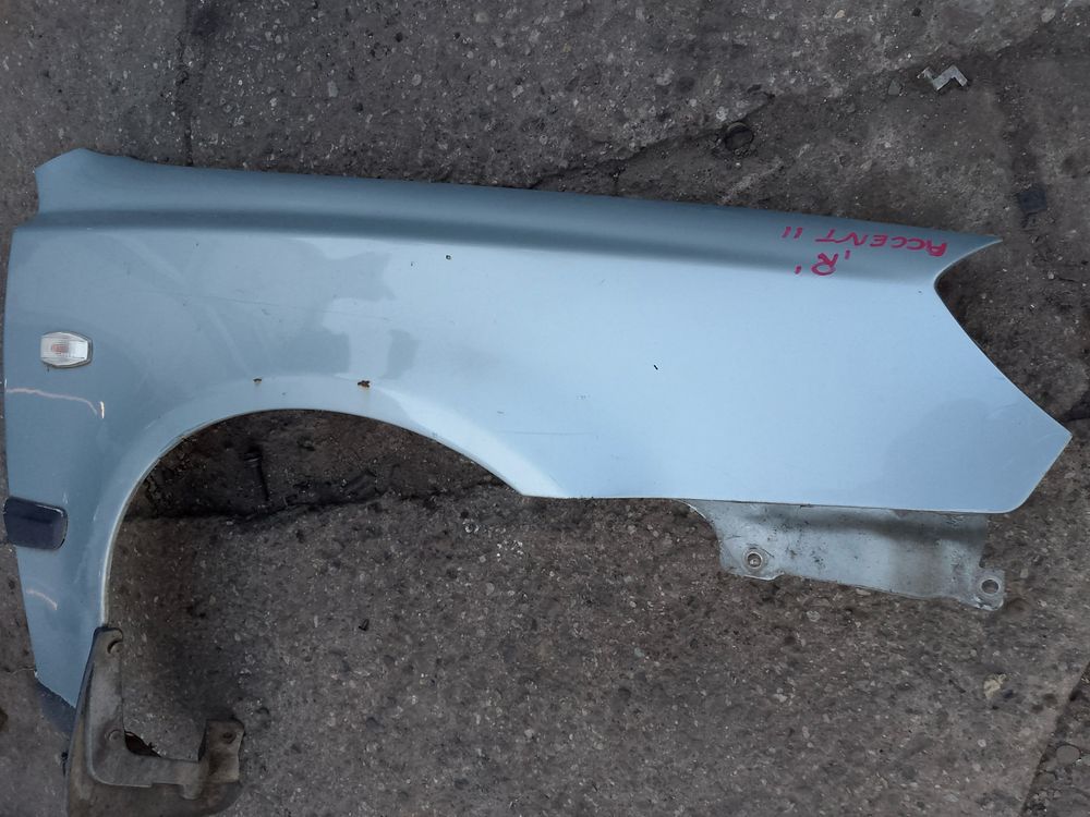 Błotnik Accent II Hyundai Prawy Przód