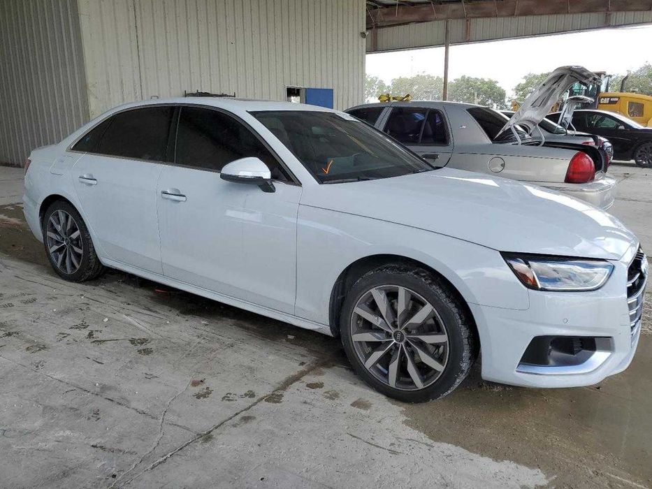 Audi A4 B9 8W Рестайл бампер передній в зборі оригінал s-line запчасти