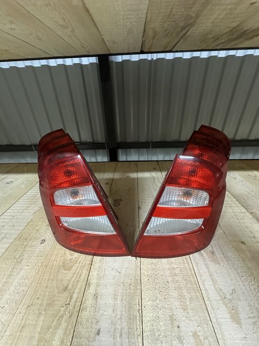 Стоп задній Skoda Fabia 1 фабія шкода фонарь
