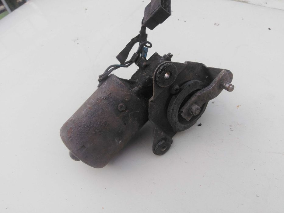 Datsun 1600 SSS grelha quadrante mecanica outros