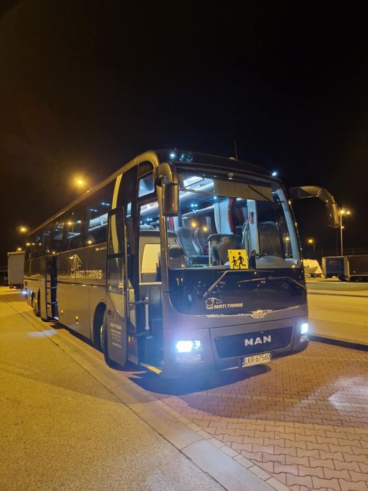 Wynajem autokarów Przewóz osób wycieczki ilość miejsc 9-52