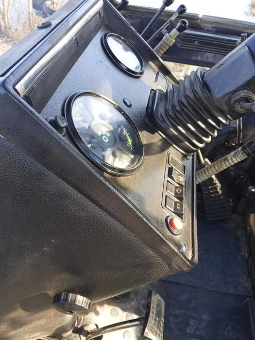 Продам трактор мтз 82